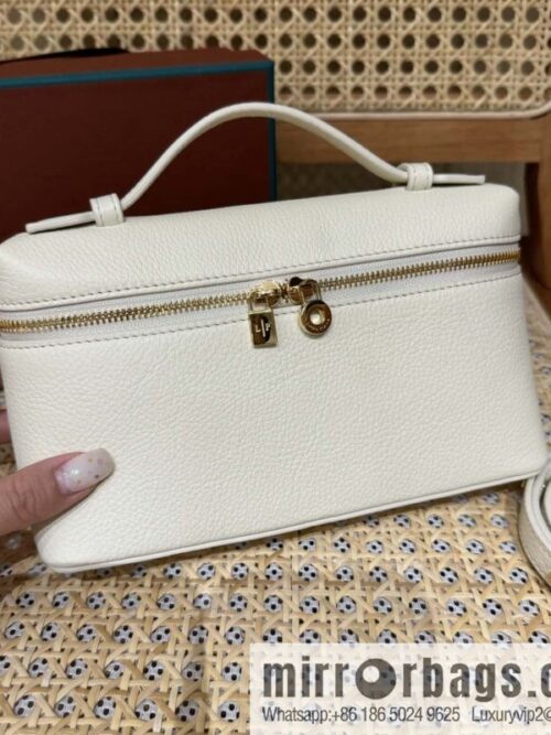 wsxc1744392762877_0-800x80053wsvgji4my47778_20250629235724.jpg Loro Piana 2nd Generation Extra Pocket L19 Clutch Bag FAN4046 Whispering Platinum Buckle