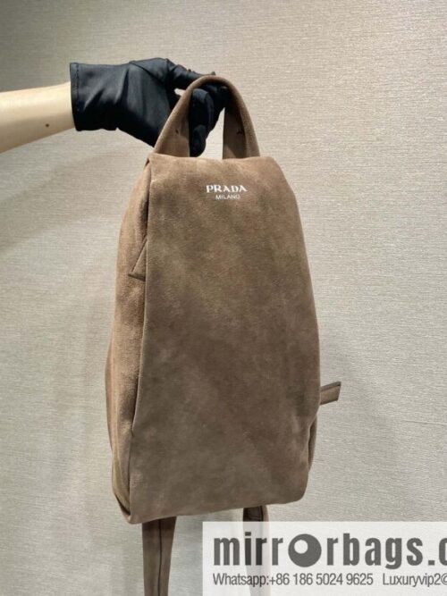 wsxc1744726180280_0-800x8004wlbw3hag0047427_20250629235343.jpg PRADA 🎉 new breast bag 🎉 2VZ114 suede🎉🎉