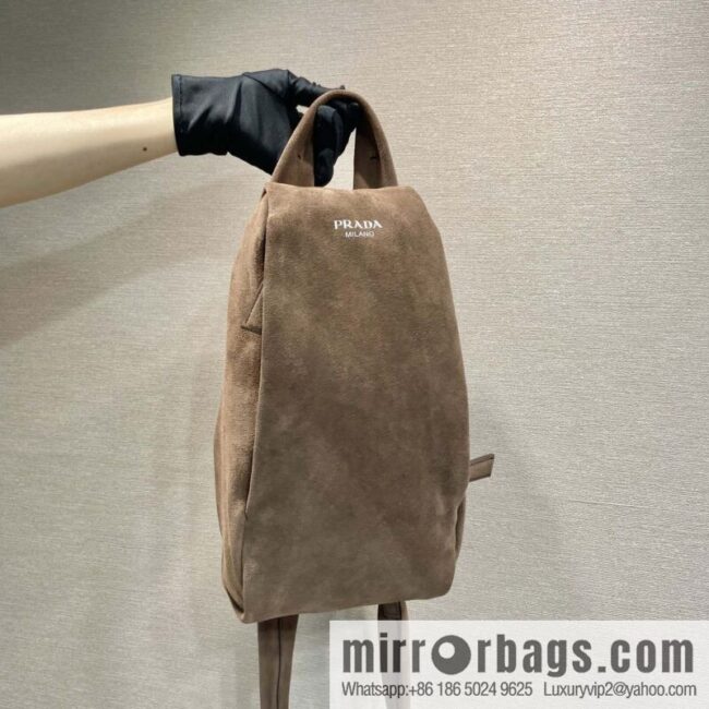 PRADA 🎉 new breast bag 🎉 2VZ114 suede🎉🎉