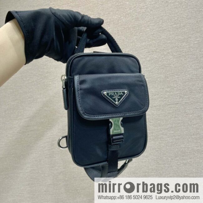 PRADA 🎉 new mobile phone breast bag 🎉 2ZH194🎉🎉