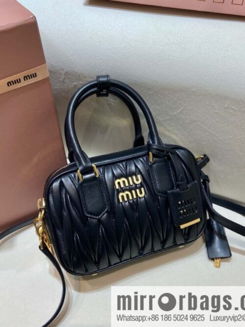 wsxc1744731447940_0-800x800gzwzkrgcek047334_20250629235241.jpg Sheepskin Textured Retro Rectangle Bag | Leather Bowling Bag 5BB123 💕💕 Black
