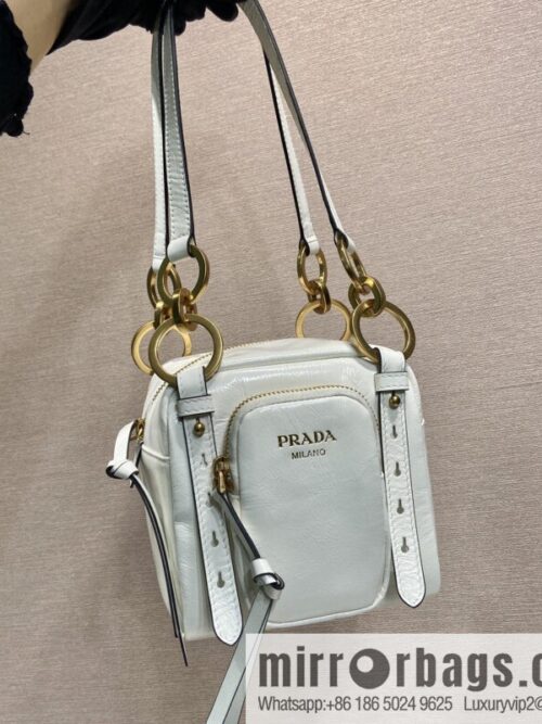 wsxc1745919498823_0_jpg-800x8004cqudds5sse36923_20250626043532.jpg PRADA New Oil Waxed Leather 1BB137 Small, White