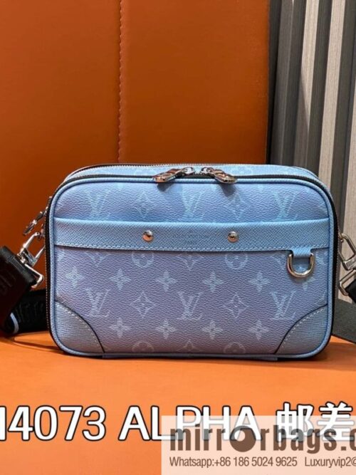 [Boutique‑grade] M14073 light blue, men\'s bag messenger bag ALPHA messenger bag