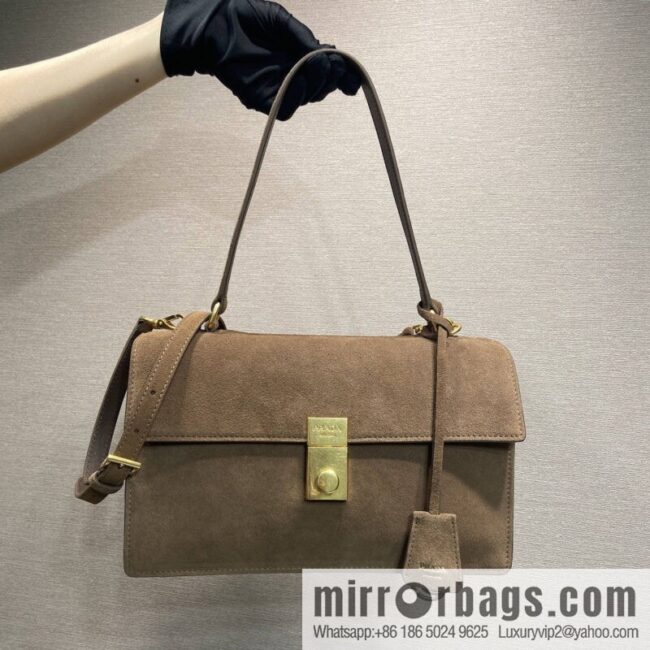 wsxc1745920295715_0_jpg-800x800lvf0wxpyefc36869_20250626043404.jpg PRADA new catwalk model 1BN023 suede