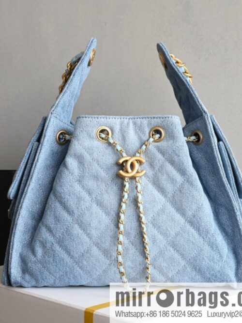 wsxc1745945508674_0_jpg-scaled-800x800bggn2pw0sz026406_20250626002417.jpg CHANEL Hippie Small, denim blue AS5293