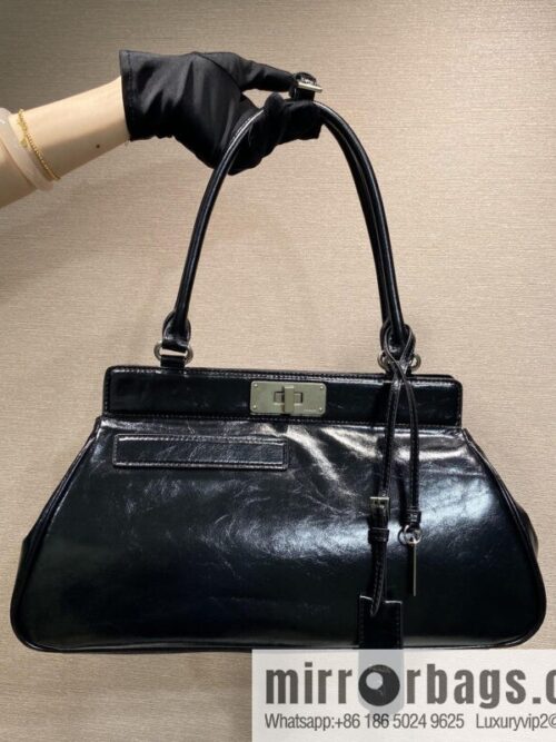 wsxc1746287888687_0_jpg-800x800t2asslhffc126024_20250626001331.jpg PRADA\'s new 1BG569 oil wax leather, black.