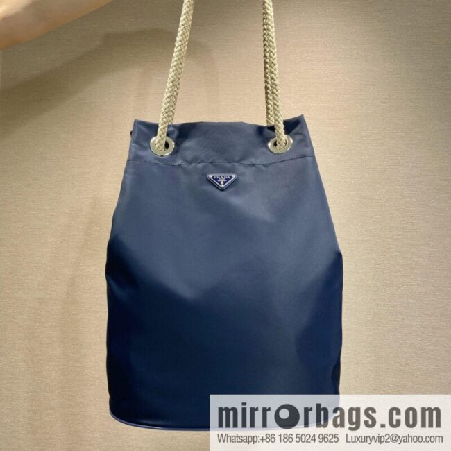 wsxc1746370679789_0_jpg-800x800aidm0pvnvsg25780_20250626000515.jpg PRADA men\'s bucket bag 2VG133 catwalk model, blue