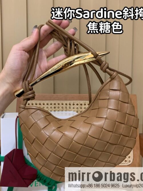 wsxc1746439974106_0_jpg-800x800gv2fcfizrkz25739_20250626000356.jpg BV Mini Sardine Crossbody Bag 744267 Caramel