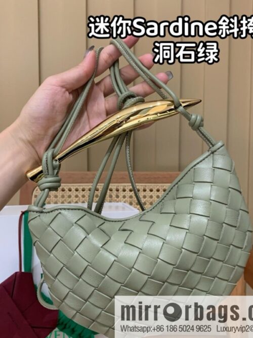 wsxc1746440399758_0_jpg-800x800ilbl1ykq5vz25668_20250626000141.jpg BV Mini Sardine Crossbody Bag 744267 Travertine Green