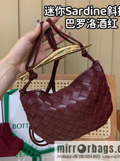 wsxc1746440649718_0_jpg-800x80030thieklhfs25631_20250626000033.jpg BV Mini Sardine Crossbody Bag 744267 Barolo Burgundy