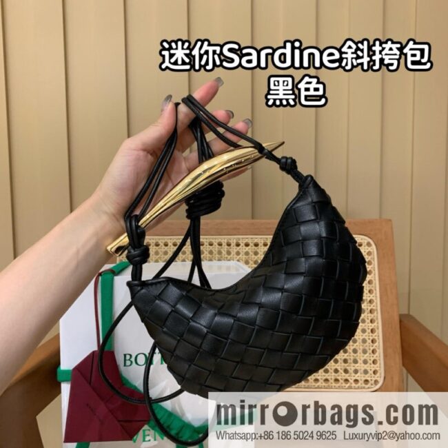 BV Mini Sardine Crossbody Bag 744267 Black
