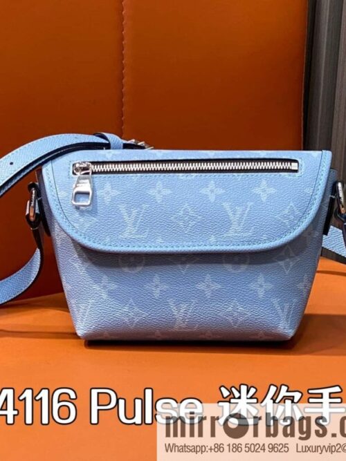 [Boutique‑grade] M14116 light blue, men\'s bag messenger bag Pulse mini handbag