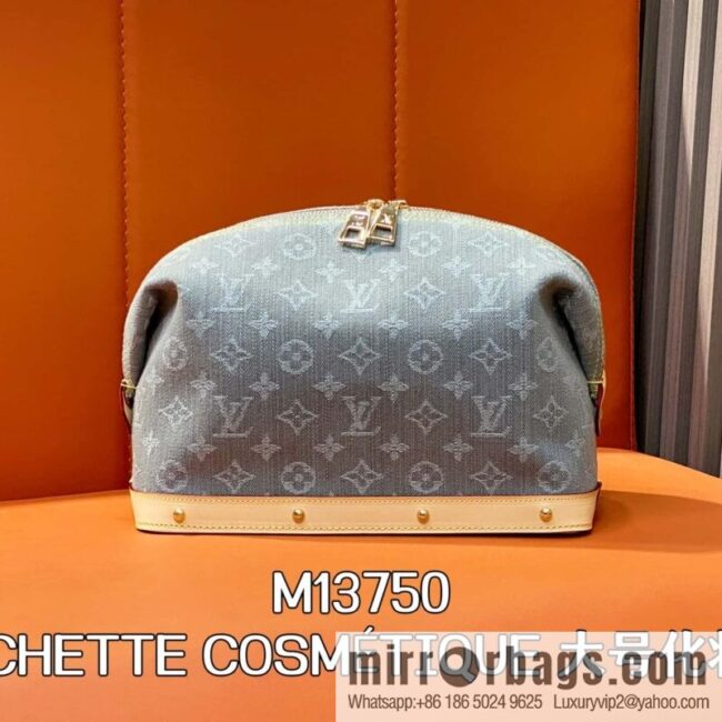 [Boutique‑grade] M13750 gray, denim cosmetic bag POCHETTE COSMÉTIQUE large cosmetic bag