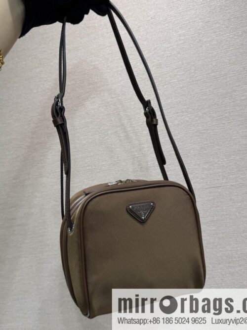 wsxc1747664921909_0_jpg-800x800fe1geu4brnw13550_20250625175856.jpg PRADA new catwalk model 1BC248 brown