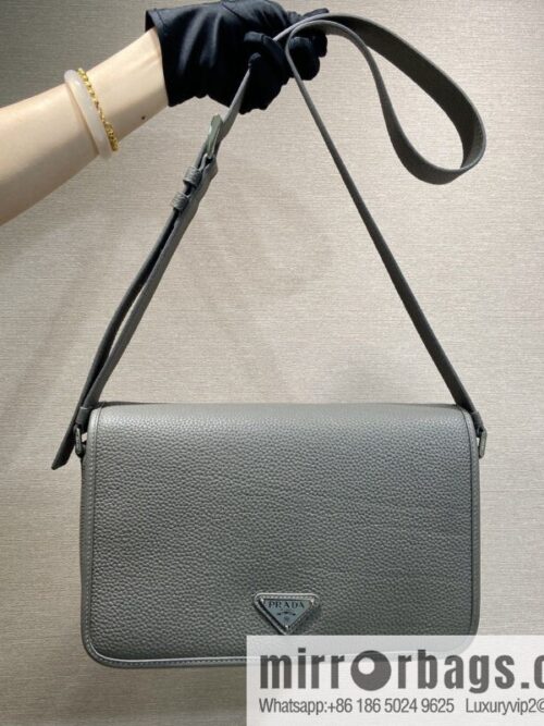 wsxc1748533854184_0_jpg-800x800ljqdwppgegz12598_20250625172856.jpg PRADA 🎉 new messenger bag 🎉 2VD075 🎉🎉 grey