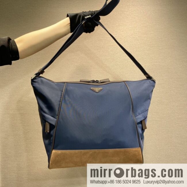 PRADA 🎉 new mailman bag 🎉 2VH180 new 🎉🎉 blue