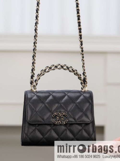 𝐂𝐡𝐚𝐧𝐞𝐥 25s Cross Handle Black Gold Litchi 🐂 Vertical AP3237