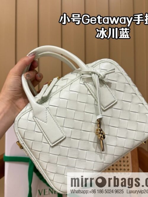 wsxc1749123440506_0_jpg-800x800oiimo4hpqq16030_20250625032840.jpg BV S Getaway Handbag 776736 Glacier Blue