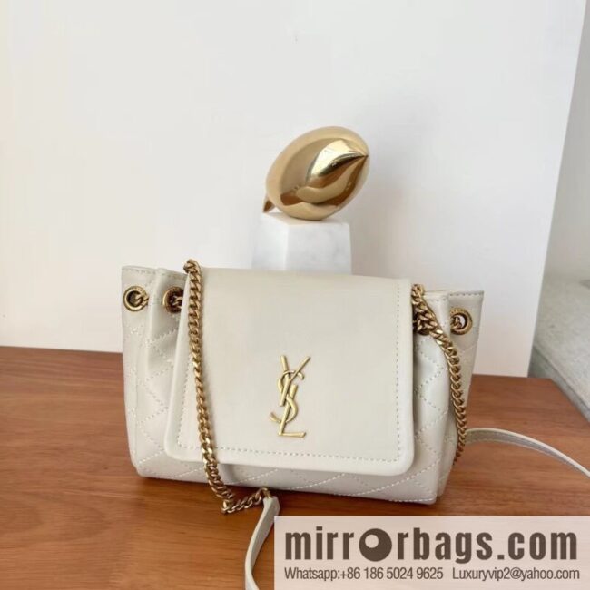 YSL 𝙈𝙊𝙉𝙊𝙂𝙍𝘼𝙈 𝙉𝙊𝙇𝙄𝙏𝘼 sheep leather mini handbag 672738 white