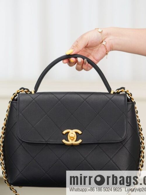 𝐂𝐡𝐚𝐧𝐞𝐥 𝟐𝟓𝐬 pocket bag, black gold 🖤 large AS5467