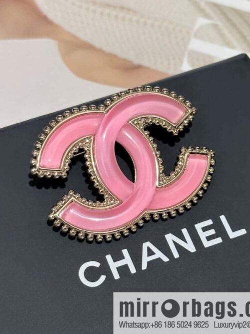 IMG_0025-800x8005ewnprehgm491340_20250702003024.jpg ❗️New ❗️ ☀️ New ☑️ Chanel Double C Pink Glazed Brooch ☀️