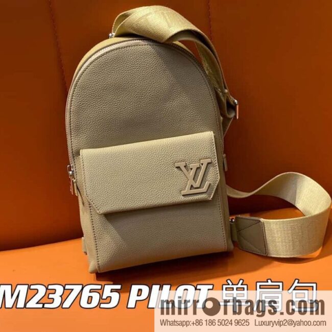 [Boutique‑grade] M23765 blue, full leather breast bag shoulder bag series, autumn and winter new PILOT shoulder bag