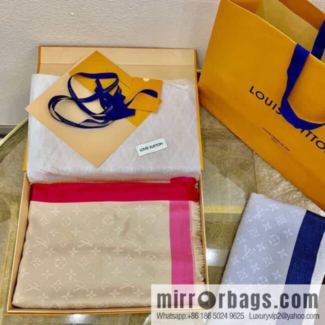 LV Louis Vuitton On The Edge Monogram Wool Mulberry Silk Blended Shawl M76371 M76465 M76372
