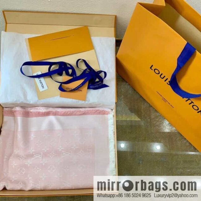 IMG_0603-800x800tnkyq1qub5t103606_20250702053714.jpg LV Louis Vuitton Monogram Denim Shawl M71378 M71382 M71330 M71329 M72412 M72046 M72273