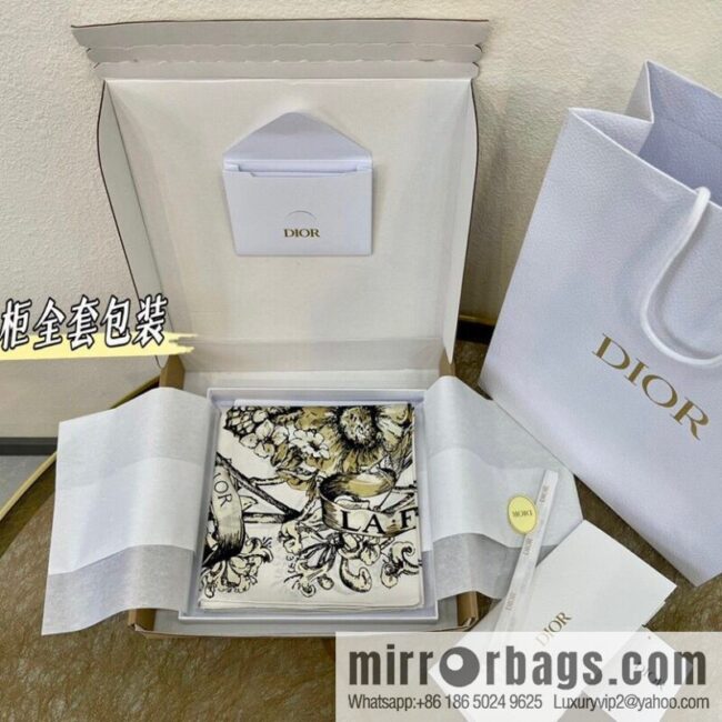 IMG_0648-800x800ya5tzc2vj2082679_20250701201449.jpg Dior \"La Falls LA FORCE\" 100% silk scarf