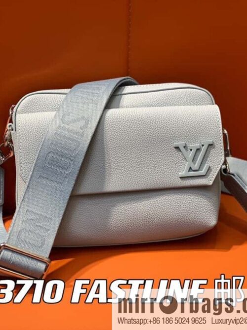 [Boutique‑grade] M23710 light blue, full leather men\'s bag messenger bag series, new FASTLINE messenger bag in autumn and winter