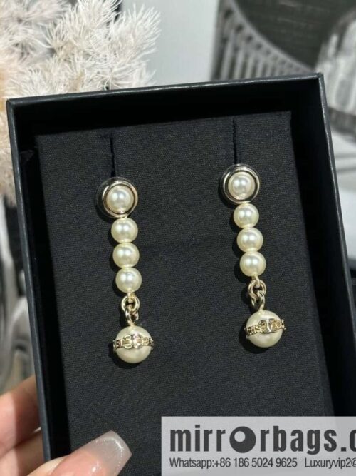 IMG_0895-800x800lm25pqr3c1a129590_20250702212031.jpg ☀️New ☑️ Chanel double c pearl stud earrings ☀️