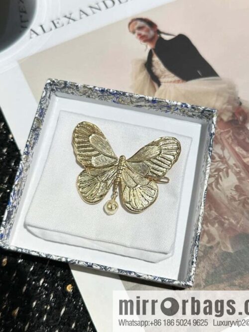 IMG_0914-800x800vh5cyuixak2129579_20250702212012.jpg New ☑️ DIOR DIOR MÉTAMORPHOSE butterfly hairpin
