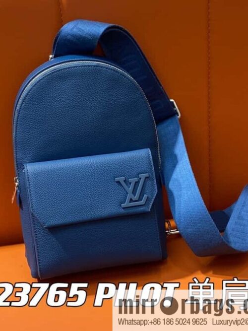 [Boutique‑grade] M23765 blue, full leather breast bag shoulder bag series, autumn and winter new PILOT shoulder bag