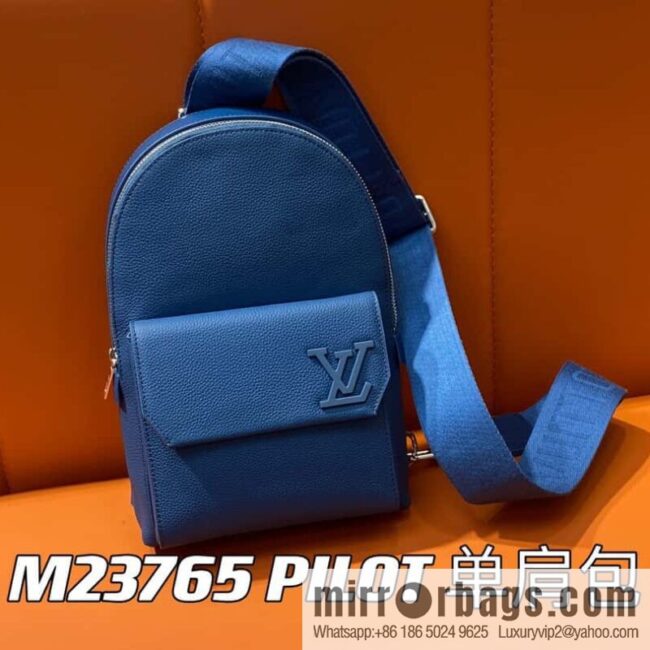 [Boutique‑grade] M23765 blue, full leather breast bag shoulder bag series, autumn and winter new PILOT shoulder bag