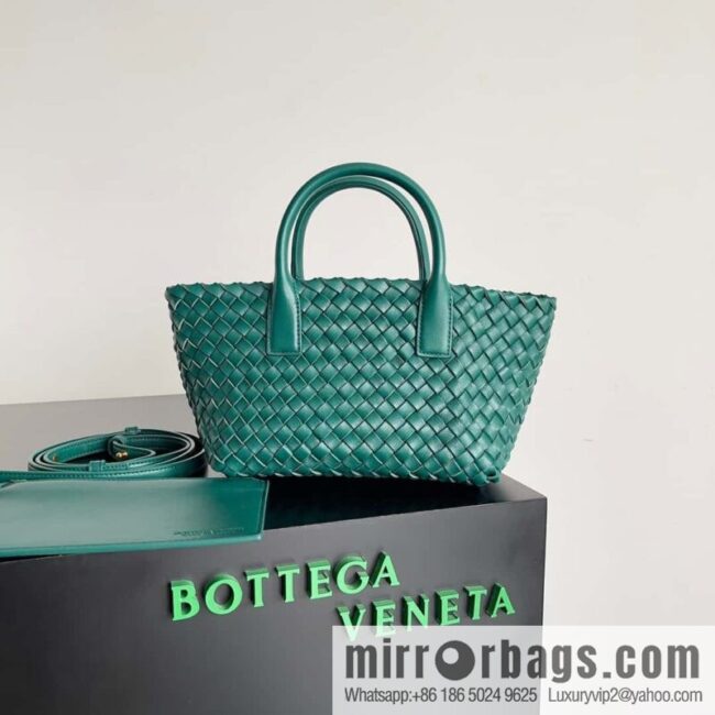 BV Mini Cabat limited edition mini vegetable basket model number: 709464