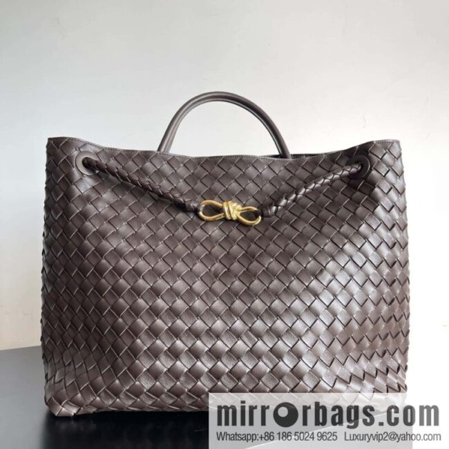 Bottega Veneta Summer Collection Andiamo Handbag, Model Number: 743575