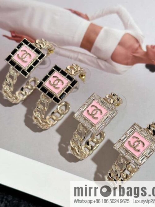 IMG_1371-800x80015wl5d4vt1y90683_20250702001130.jpg ❗️New ❗️☀️ New ☑️ Chanel Double C Square Oil Drip Semicircular Earrings Earrings ☀️