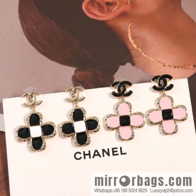 ☀️New ☑️ chanel c2 double c four-leaf clover earrings ☀️