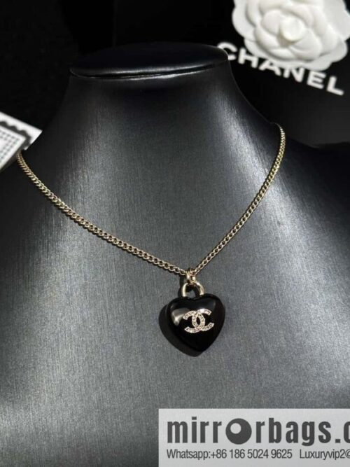 IMG_1502-800x800sy34kcvb3bq90529_20250702000641.jpg ❗️New ❗️ Chanel necklace ☀️ new ☑️ Chanel double c peach heart love necklace ☀️