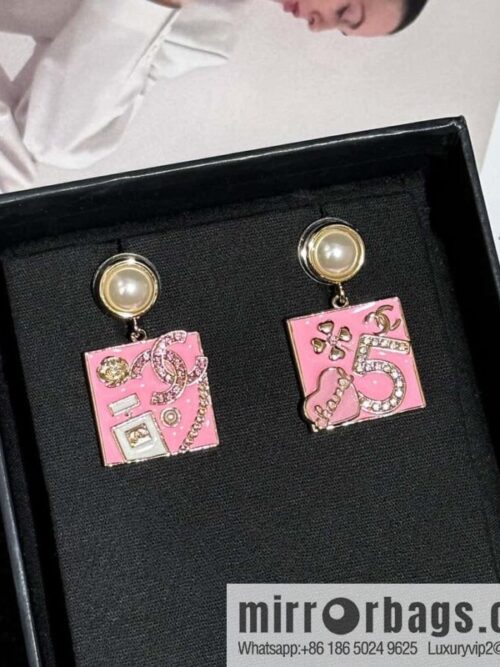 IMG_1598-800x800afqmw5hqgu081475_20250701193711.jpg ❗️New ❗️ Chanel stud earrings ☀️ new ☑️ Chanel c2 double c pink oil drop square stud earrings ☀️