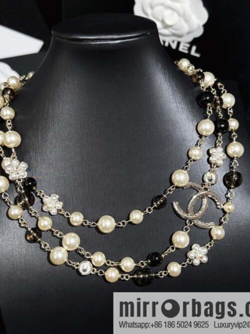 IMG_1650-800x800bgh2myuiebs81409_20250701193508.jpg ❗️New ❗️ Chanel necklace ☀️ new ☑️ Chanel triple double c pearl necklace ☀️