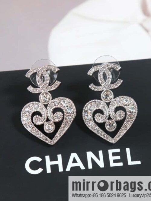 IMG_1701-800x800445hircr20l139837_20250705012913.jpg ☀️New ☑️ chanel c2 double c full diamond peach heart love earrings