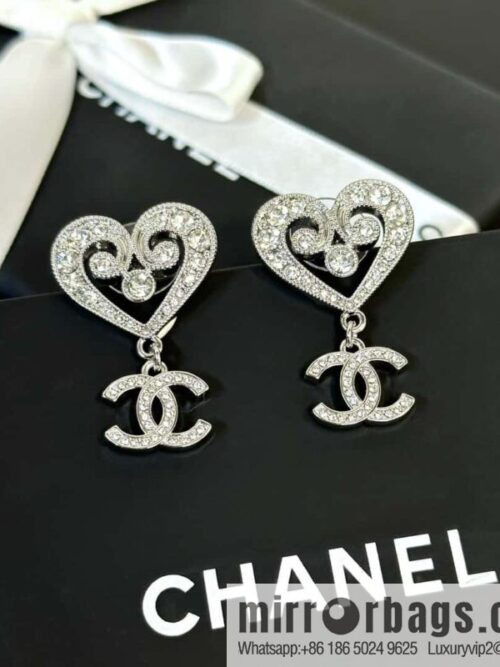 IMG_1719-800x800fxej0dq5k2j139826_20250705012847.jpg ☀️New ☑️ chanel c2 double c full diamond peach heart love earrings