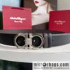 Ferragamo\'s new 3.5cm Gancio double-circle intercolored edge metal clip buckle, with the first layer of cowhide belt