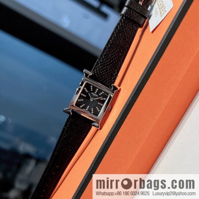 Hermès 2022 early spring 🔥 the latest color scheme set with 36 diamonds, quartz movement watch