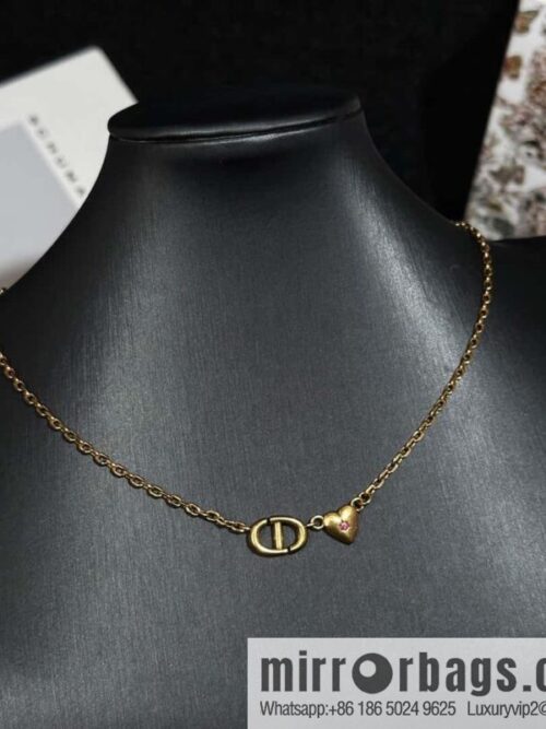 IMG_1808-800x800hcp4zsfni1z81228_20250701192934.jpg New ☑️ Dior peach heart love CD necklace