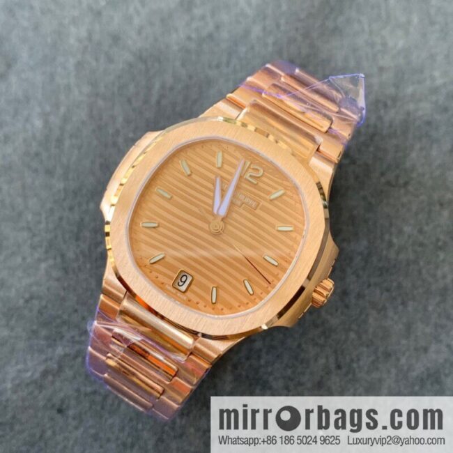 Patek Philippe Sports Elegance Series Nautilus Women\'s 7118 Model 1. New Customized Edition Cal.324SC Integrated Self-winding Movement
