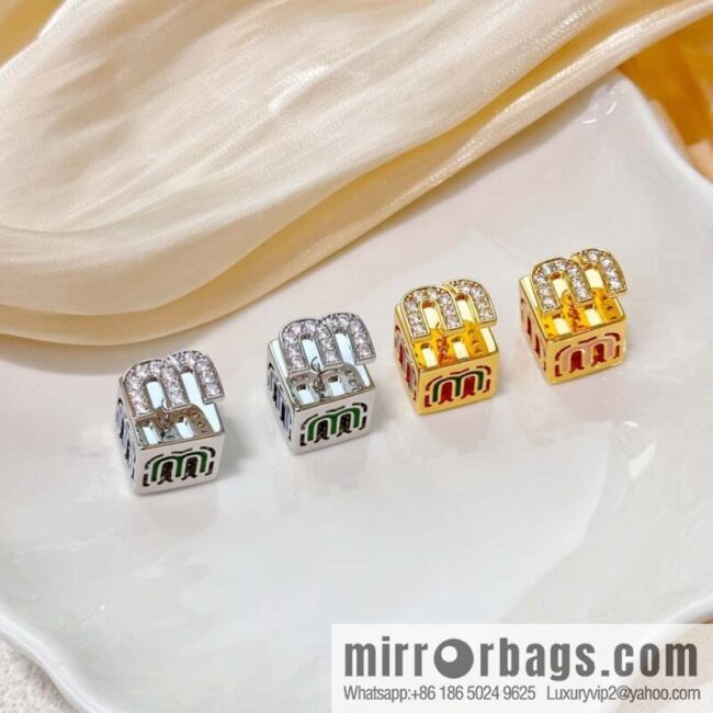 ❗️New ❗️ MIUMIU stud earrings MIU MIU Miu square letter stud earrings