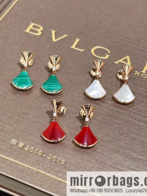 IMG_1969-800x800ohg13agak0181054_20250701192429.jpg ❗️New ❗️ ☀️ Original ☀ BVLGARI DIVAS\'DREAM chalcedony white fritillary malachite fan stud earrings ☀️