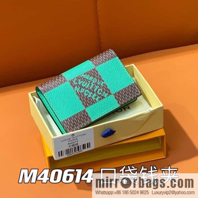 [Boutique‑grade] M40614 green big plaid pocket wallet
